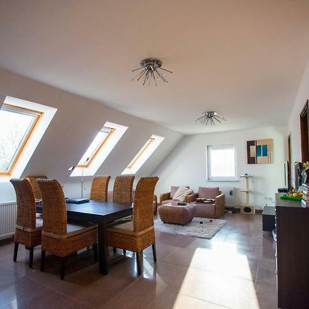 Marilyn Apartman Gyenesdiás Buitenkant foto