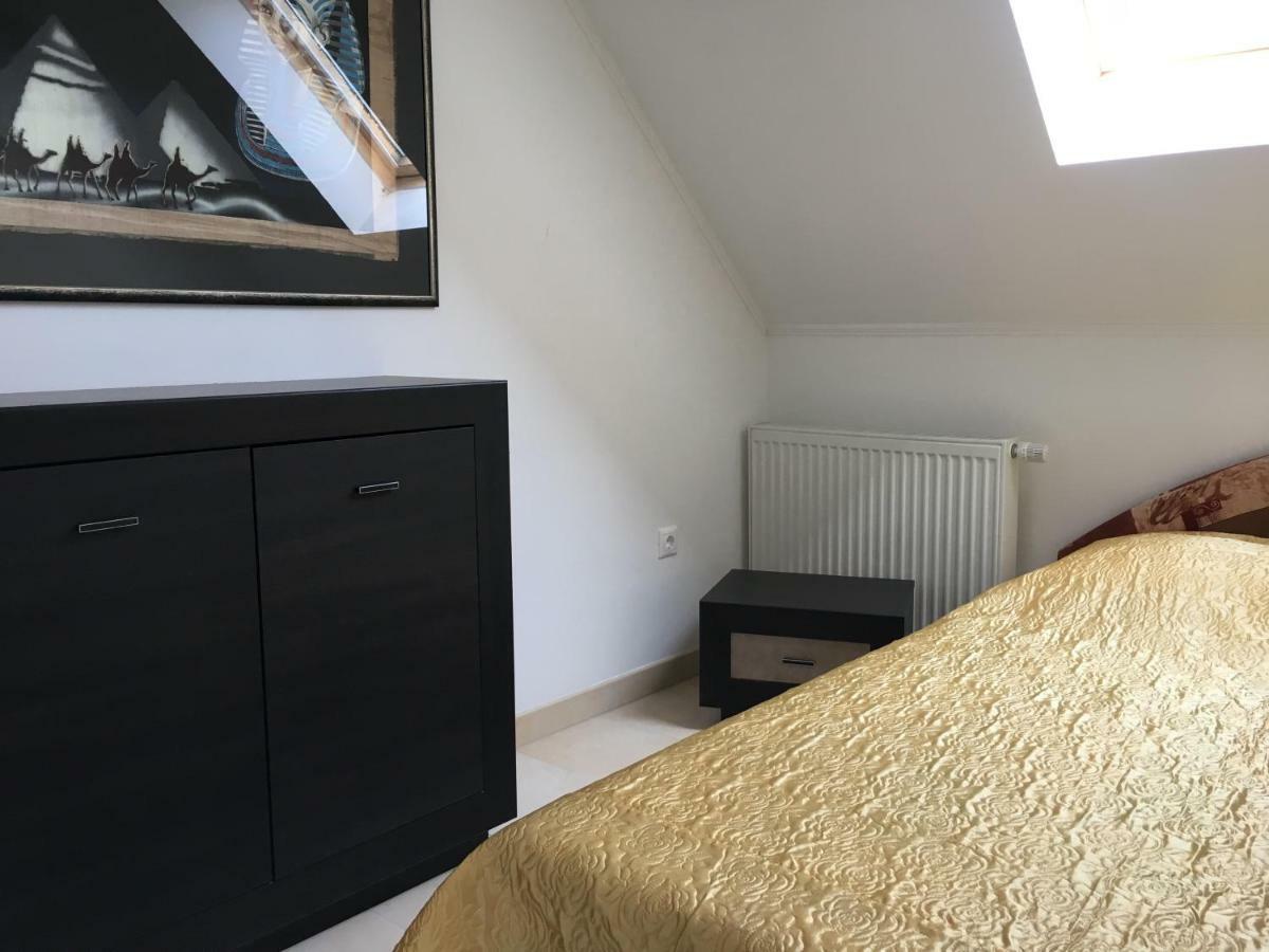 Marilyn Apartman Gyenesdiás Buitenkant foto
